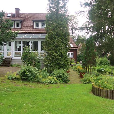 Liebevoll Eingerichtetes Ferienhaus Mit Grossem Garten クラウスタール・ツェラーフェルト エクステリア 写真
