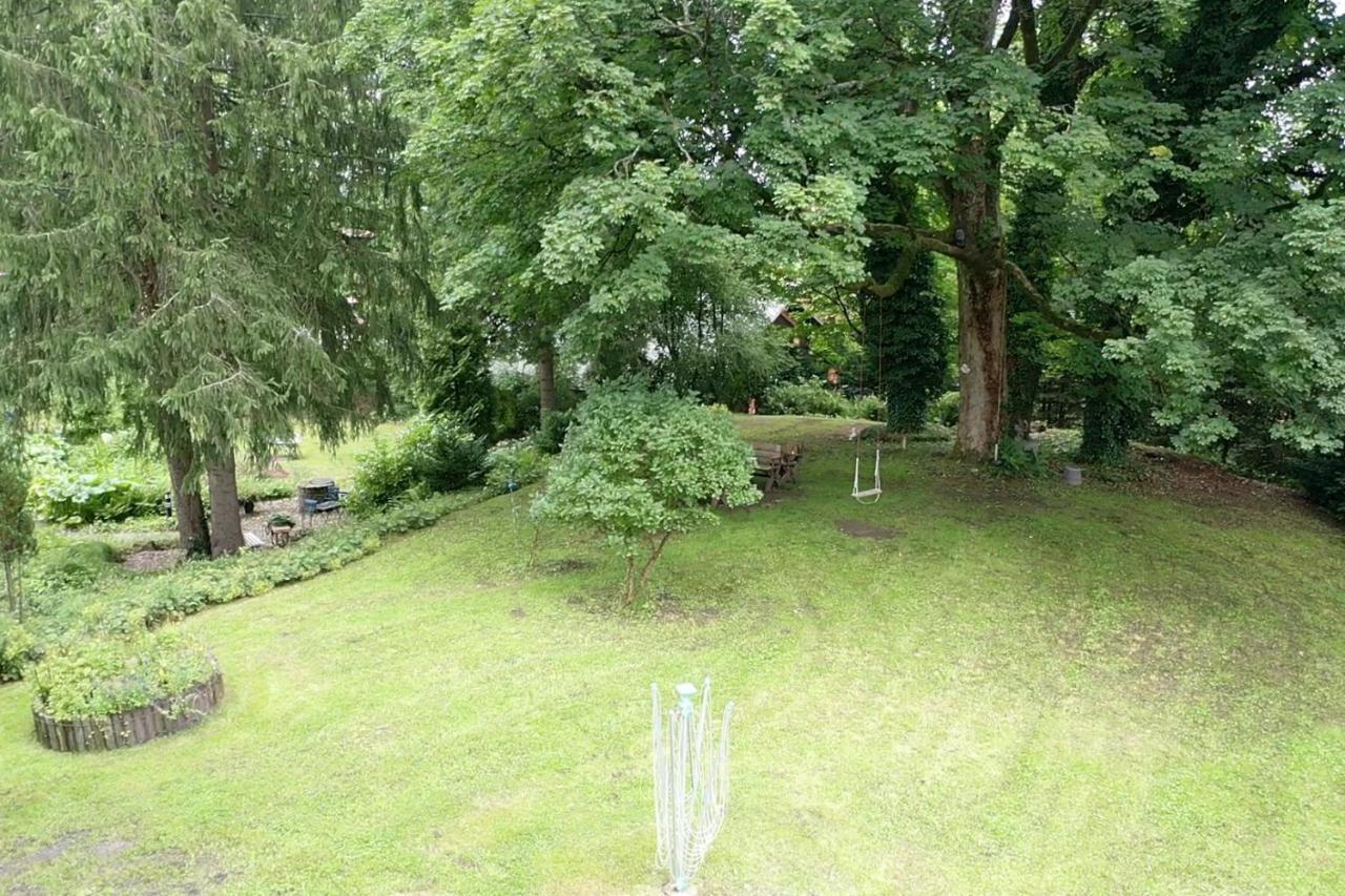 Liebevoll Eingerichtetes Ferienhaus Mit Grossem Garten クラウスタール・ツェラーフェルト エクステリア 写真