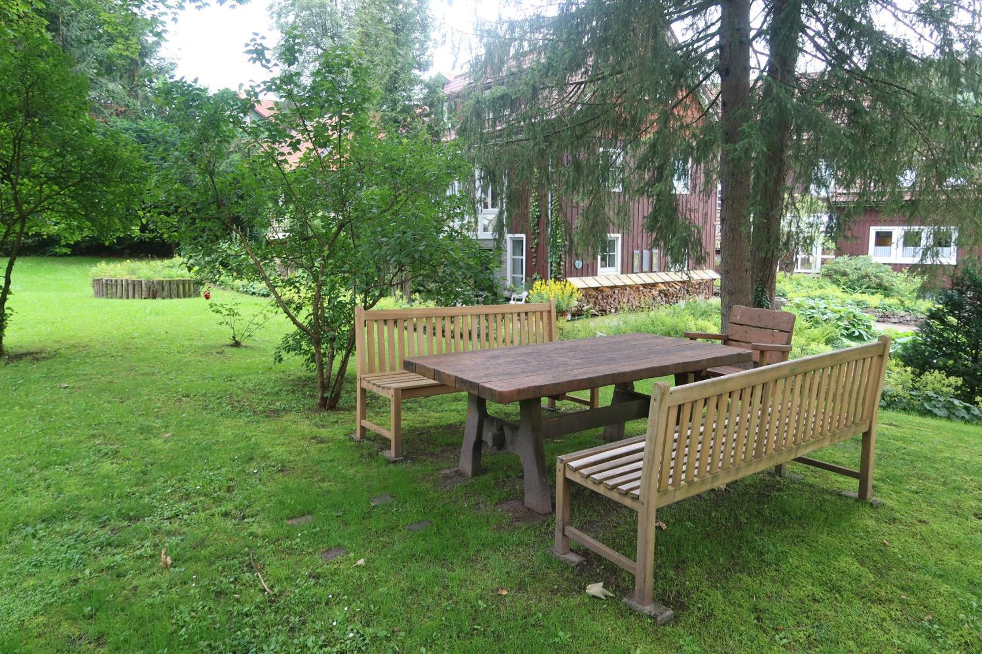 Liebevoll Eingerichtetes Ferienhaus Mit Grossem Garten クラウスタール・ツェラーフェルト エクステリア 写真